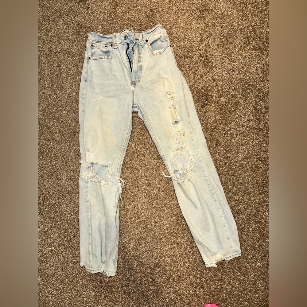 Abercrombie & Fitch Light Blue Distressed Women Jeans